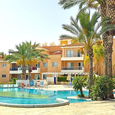 H&O Golden Sun Suite Paphos Buitenkant foto
