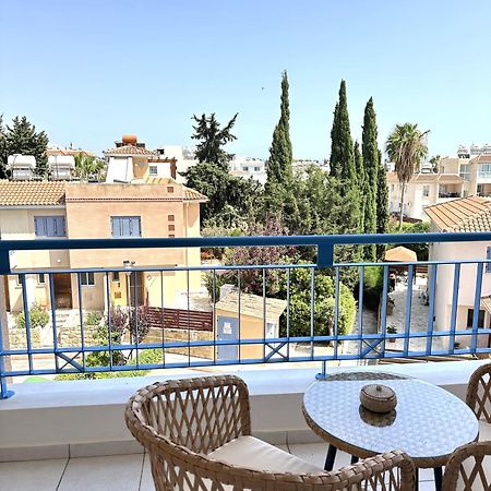 H&O Golden Sun Suite Paphos Buitenkant foto